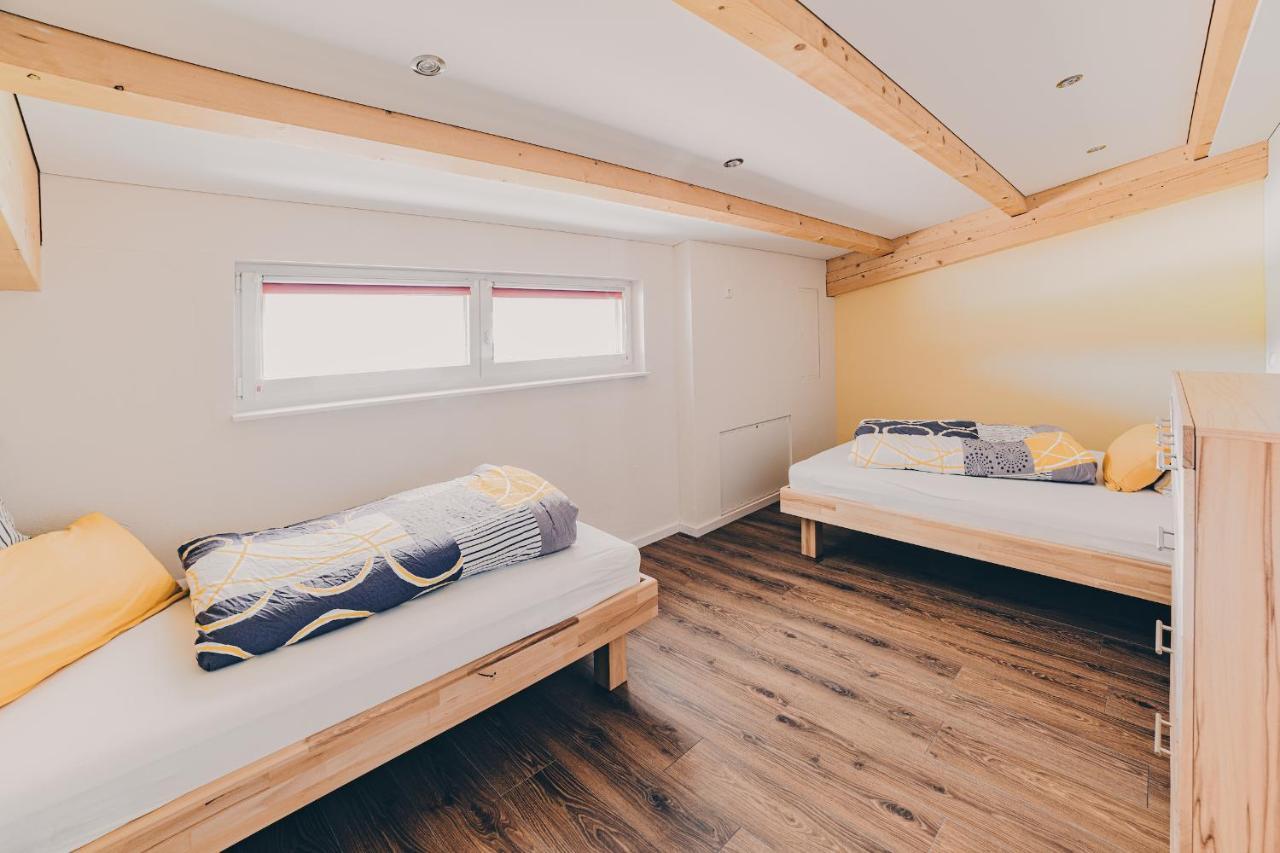 Grosse Ferienwohnung Mit Balkon Und Perfekter Lage Eggenthal Ngoại thất bức ảnh